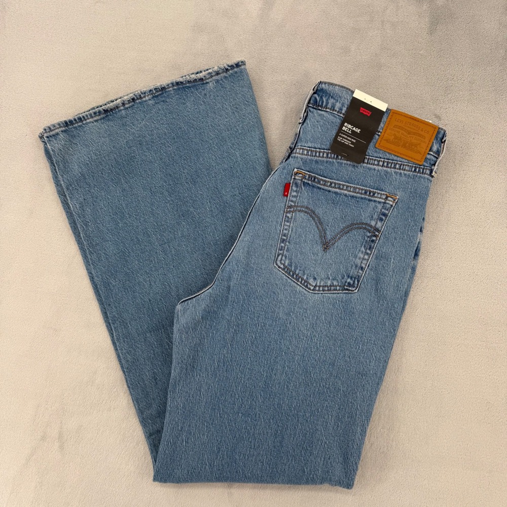 Levis Premium Ribcage Bell Jeans Womens 33x34 Light Wash Blue High Rise Flare